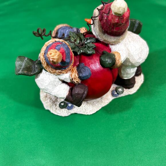 Crazy Mountain Exclusive Designs Snowmen Christmas Ball Figurine 5.25 x 4.25 x 6 - Picture 7 of 11